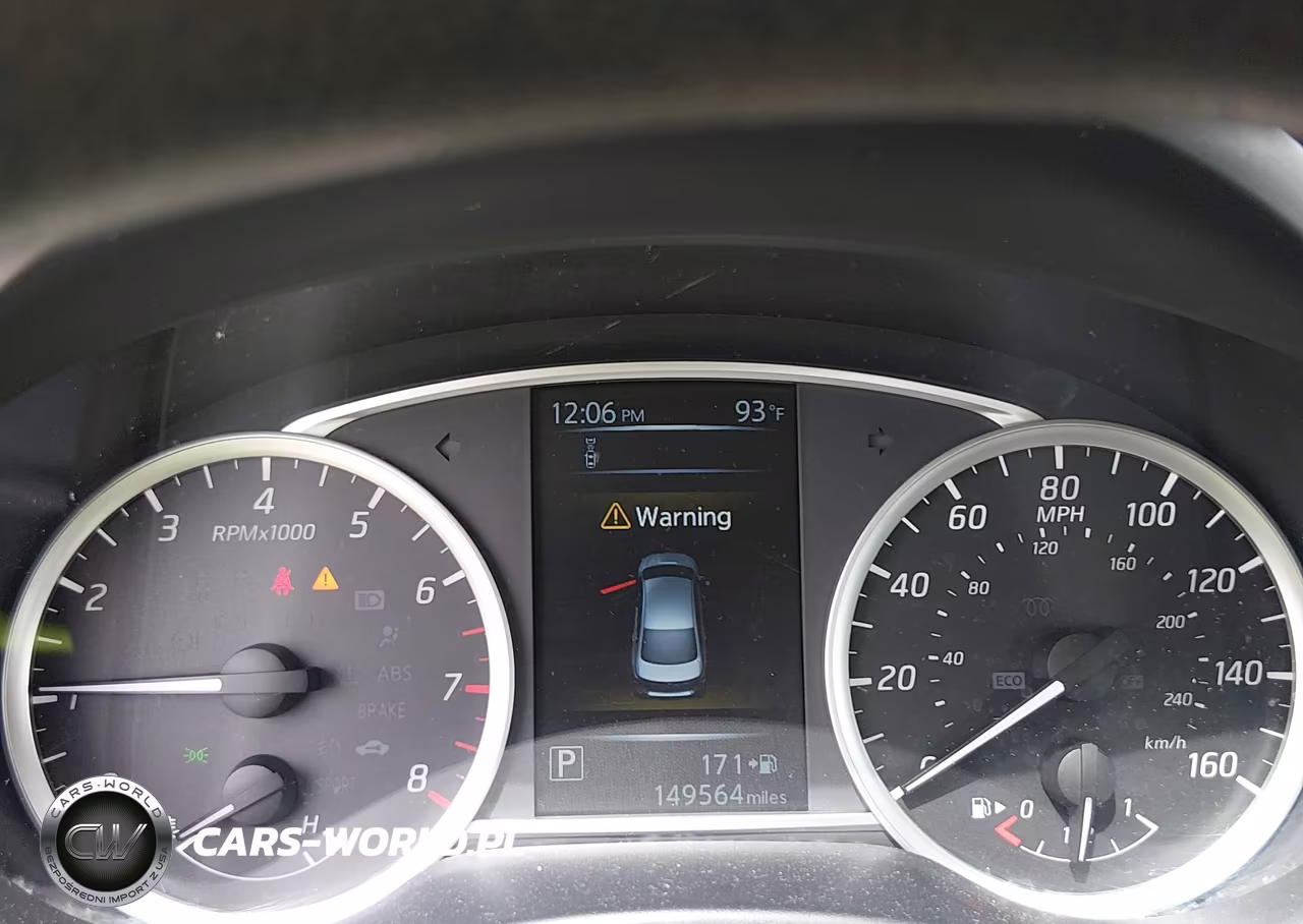2018 Nissan Sentra S VIN:3N1AB7AP2JY284762 - 7