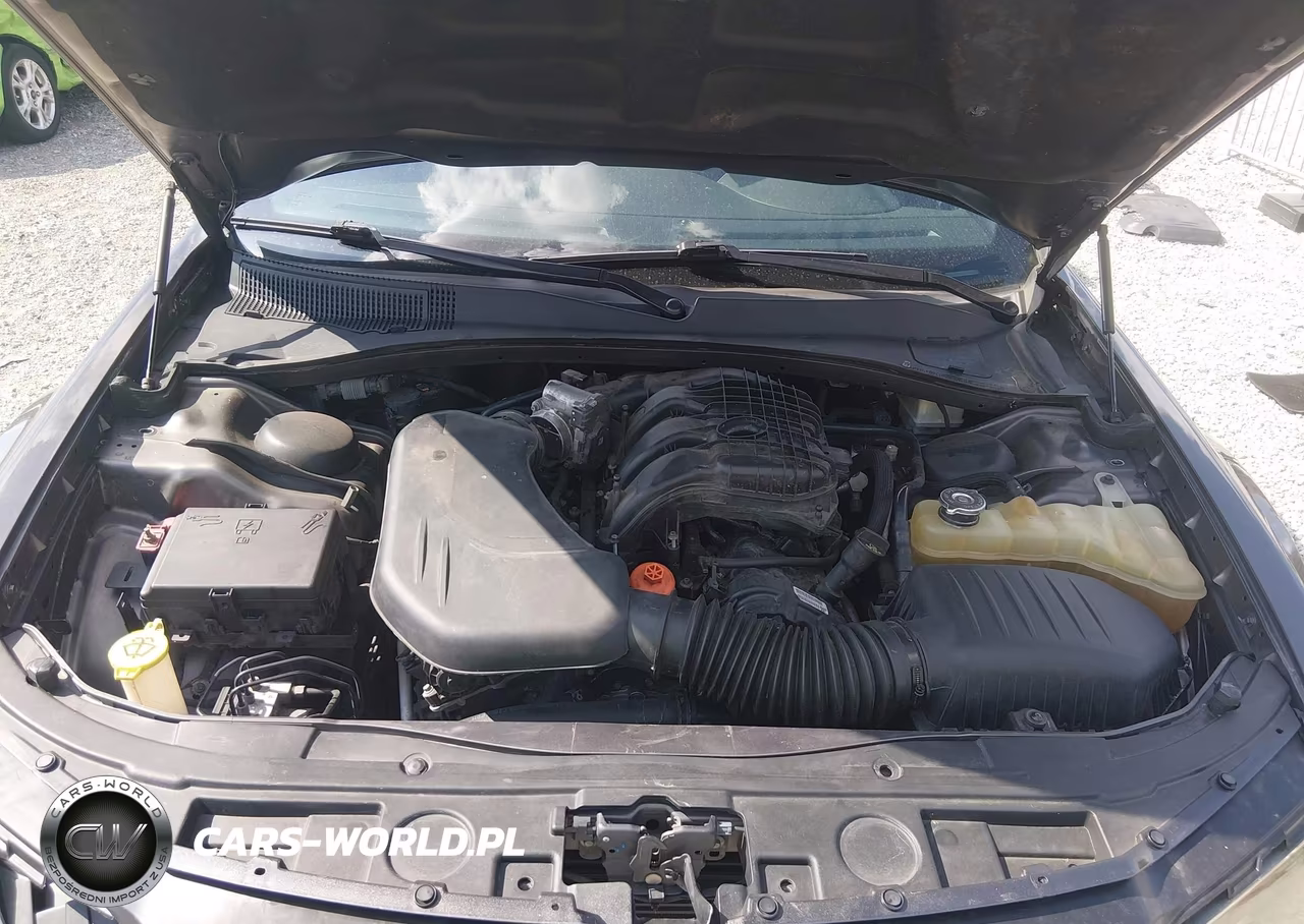 2016 Chrysler 300 S VIN:2C3CCAGG1GH145068 - 10