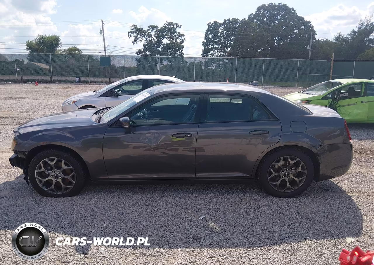 2016 Chrysler 300 S VIN:2C3CCAGG1GH145068 - 15