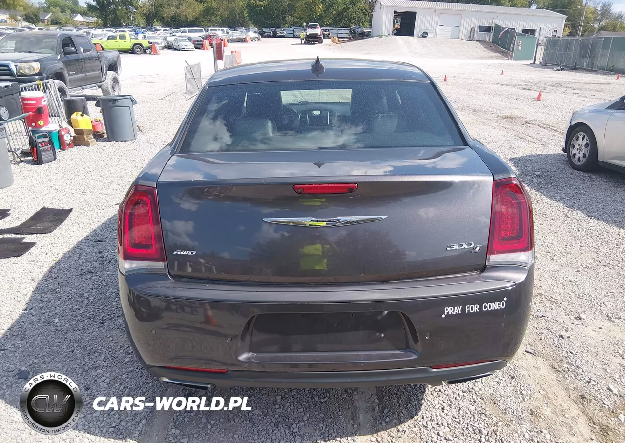 2016 Chrysler 300 S VIN:2C3CCAGG1GH145068 - 17