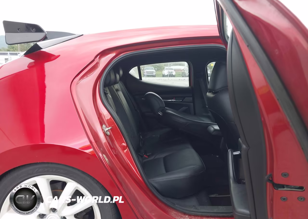 2019 Mazda Mazda3 Preferred Package VIN:JM1BPBMM4K1134861 - 8