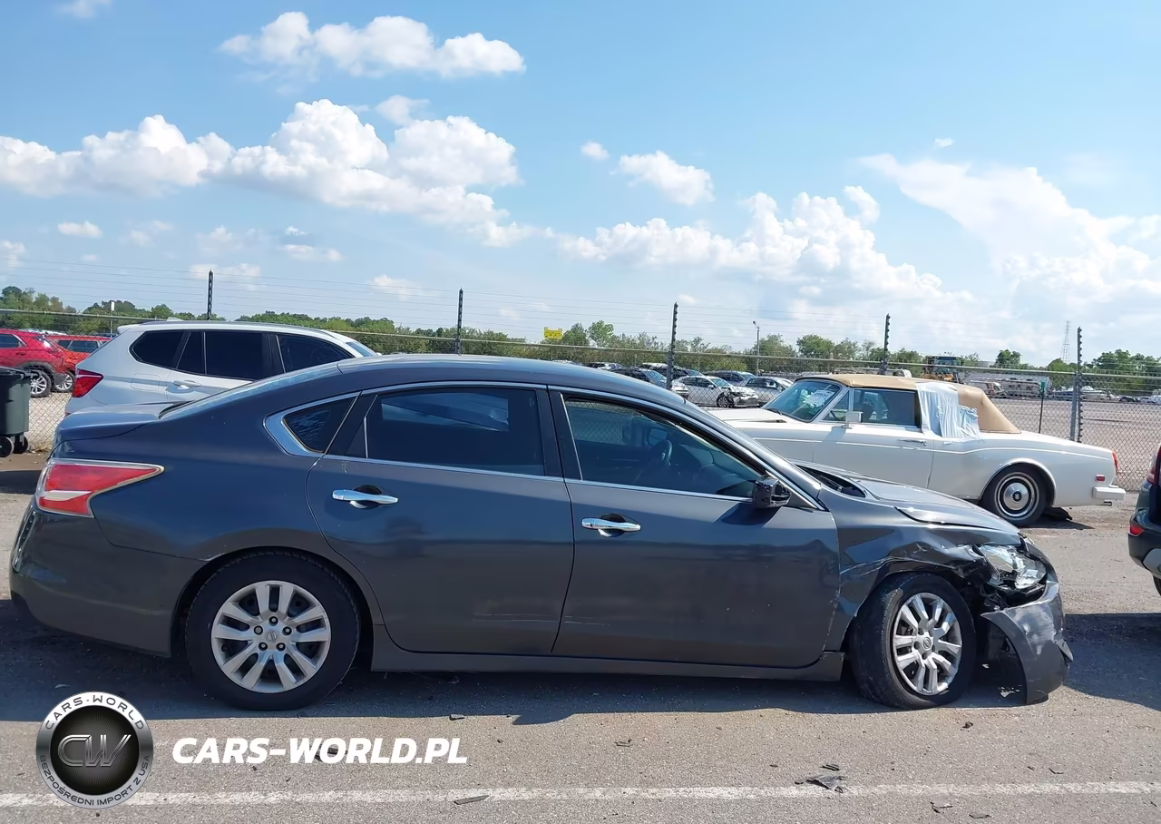 2013 Nissan Altima 2.5 S VIN:1N4AL3AP3DN530339 - 13