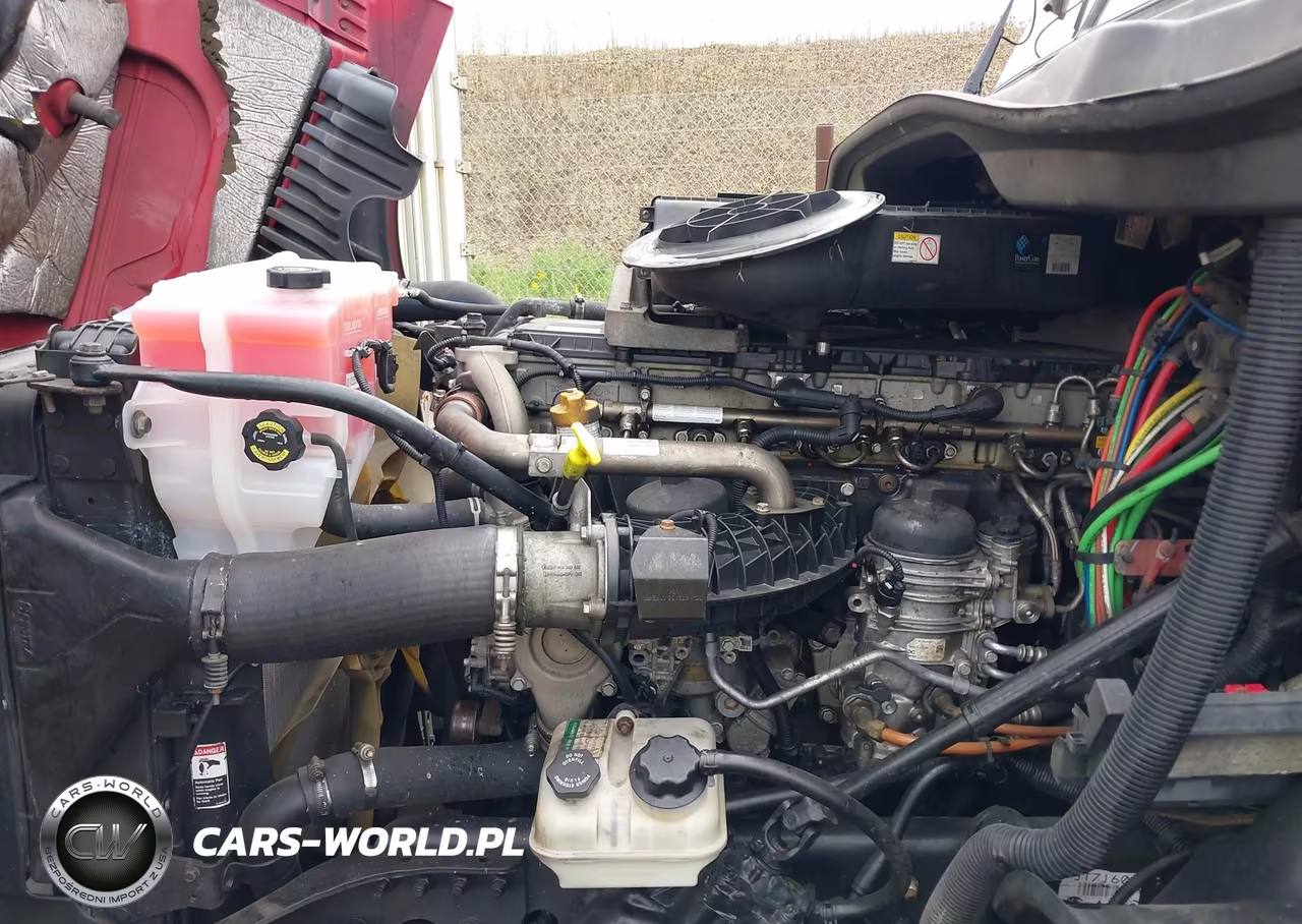 2018 Freightliner Cascadia 125 VIN:3AKJGLDV8JSJT7160 - 10