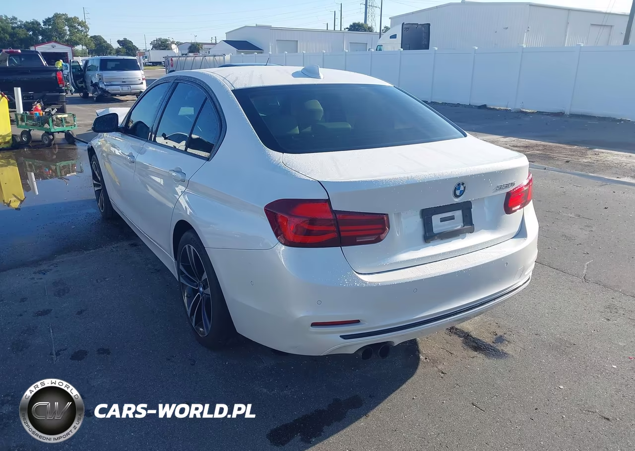 2018 BMW 330I VIN:WBA8B9G59JNU95741 - 3