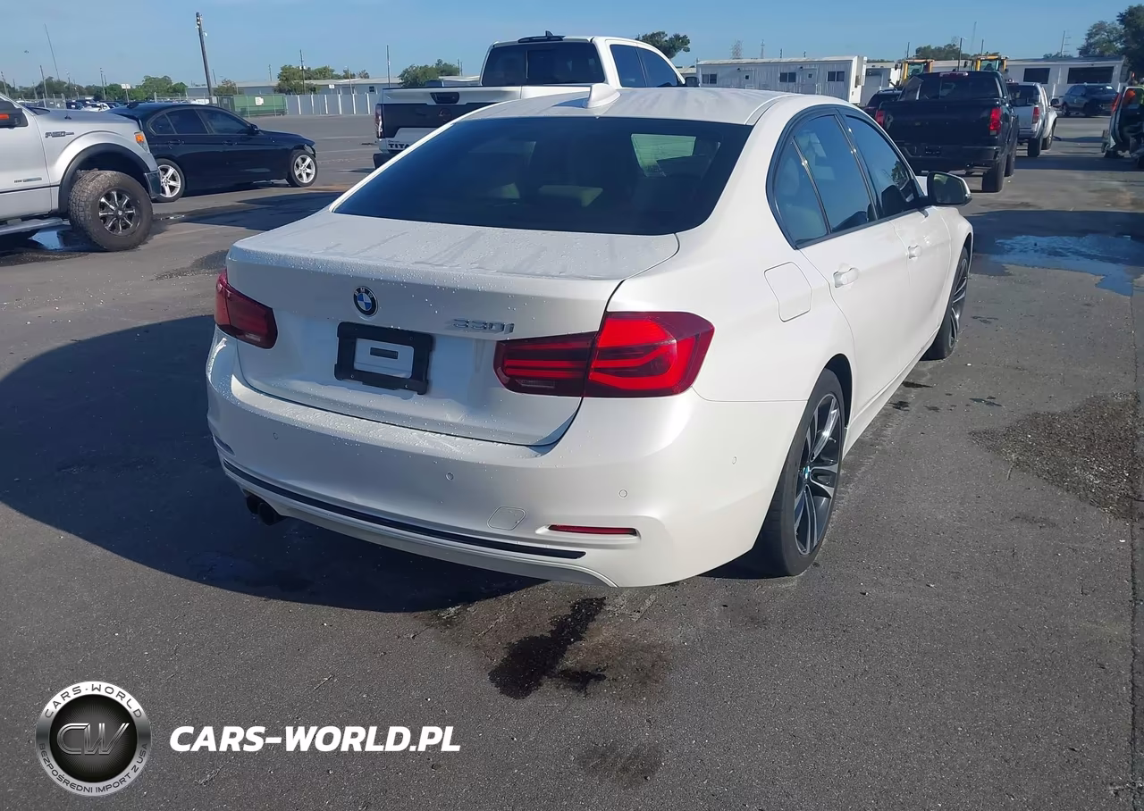2018 BMW 330I VIN:WBA8B9G59JNU95741 - 4