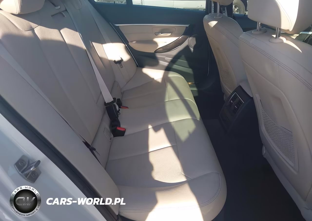 2018 BMW 330I VIN:WBA8B9G59JNU95741 - 8