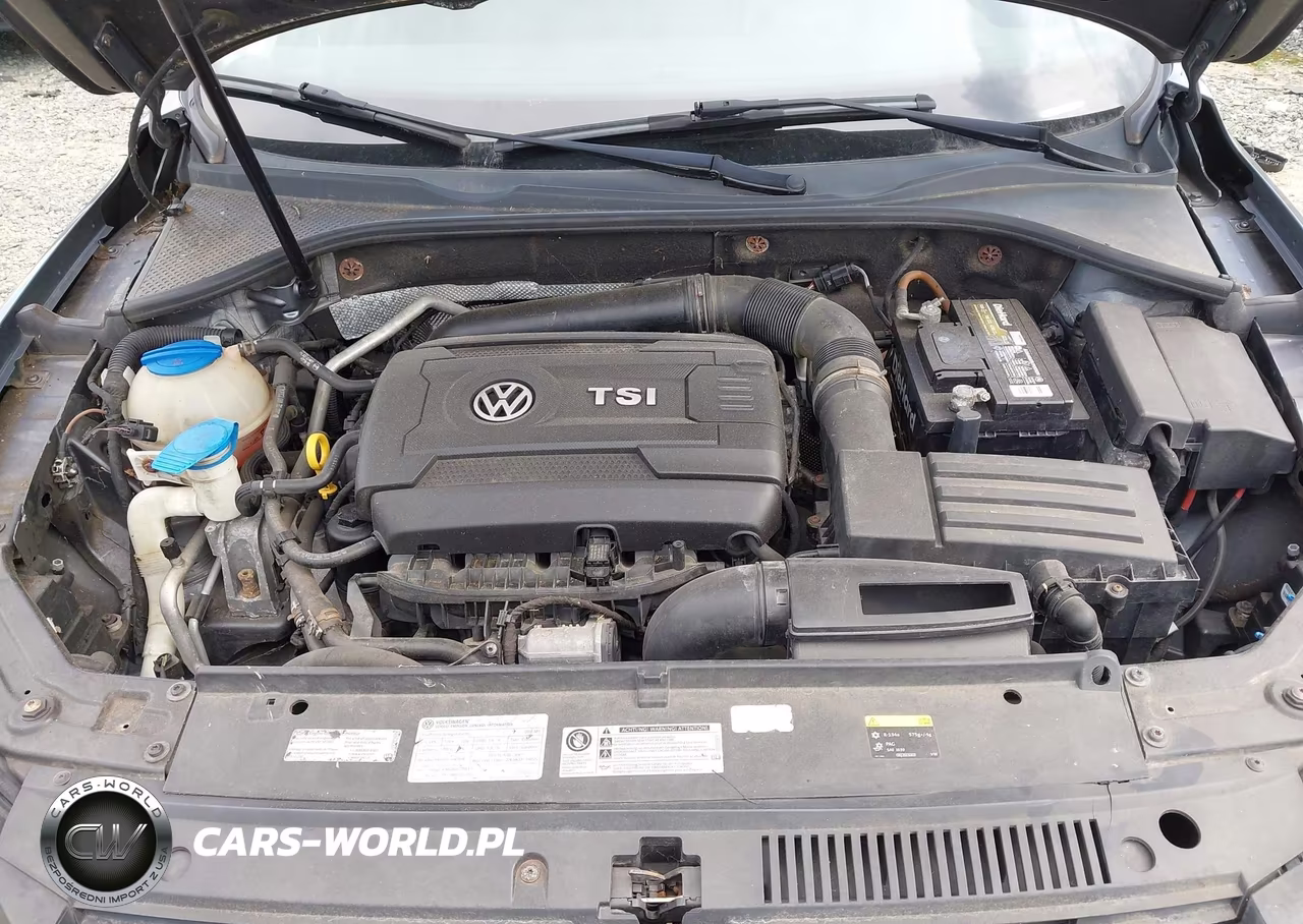 2015 Volkswagen Passat 1.8T Wolfsburg Edition VIN:1VWAT7A38FC010874 - 10