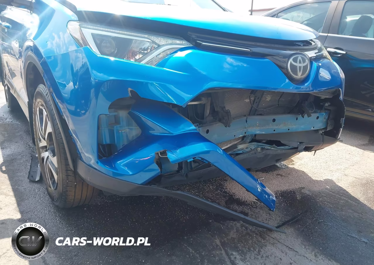 2017 Toyota Rav4 Le VIN:JTMBFREV8HJ132056 - 6