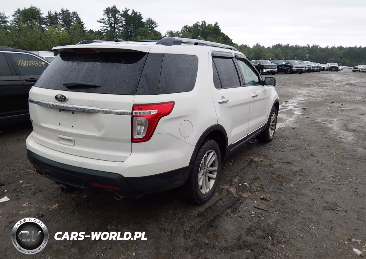 2011 Ford Explorer Xlt VIN:1FMHK7D89BGA41612 - 4