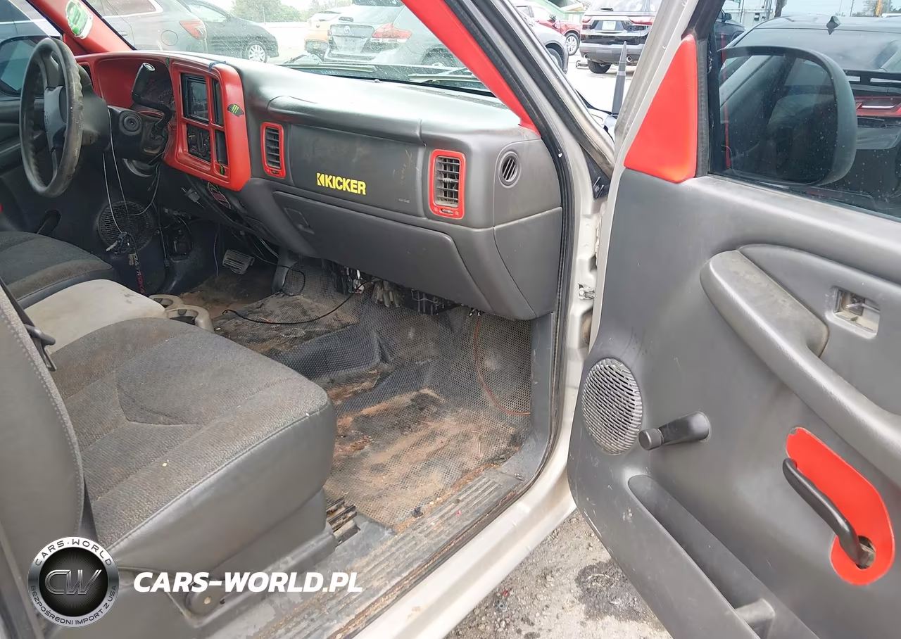 2006 Chevrolet Silverado 1500 Work Truck VIN:1GCEC19XX6Z250580 - 5