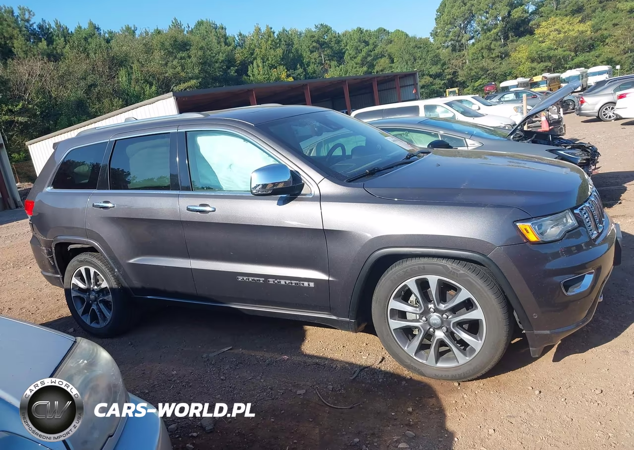 2017 Jeep Grand Cherokee Overland 4X4 VIN:1C4RJFCG6HC647125 - 13