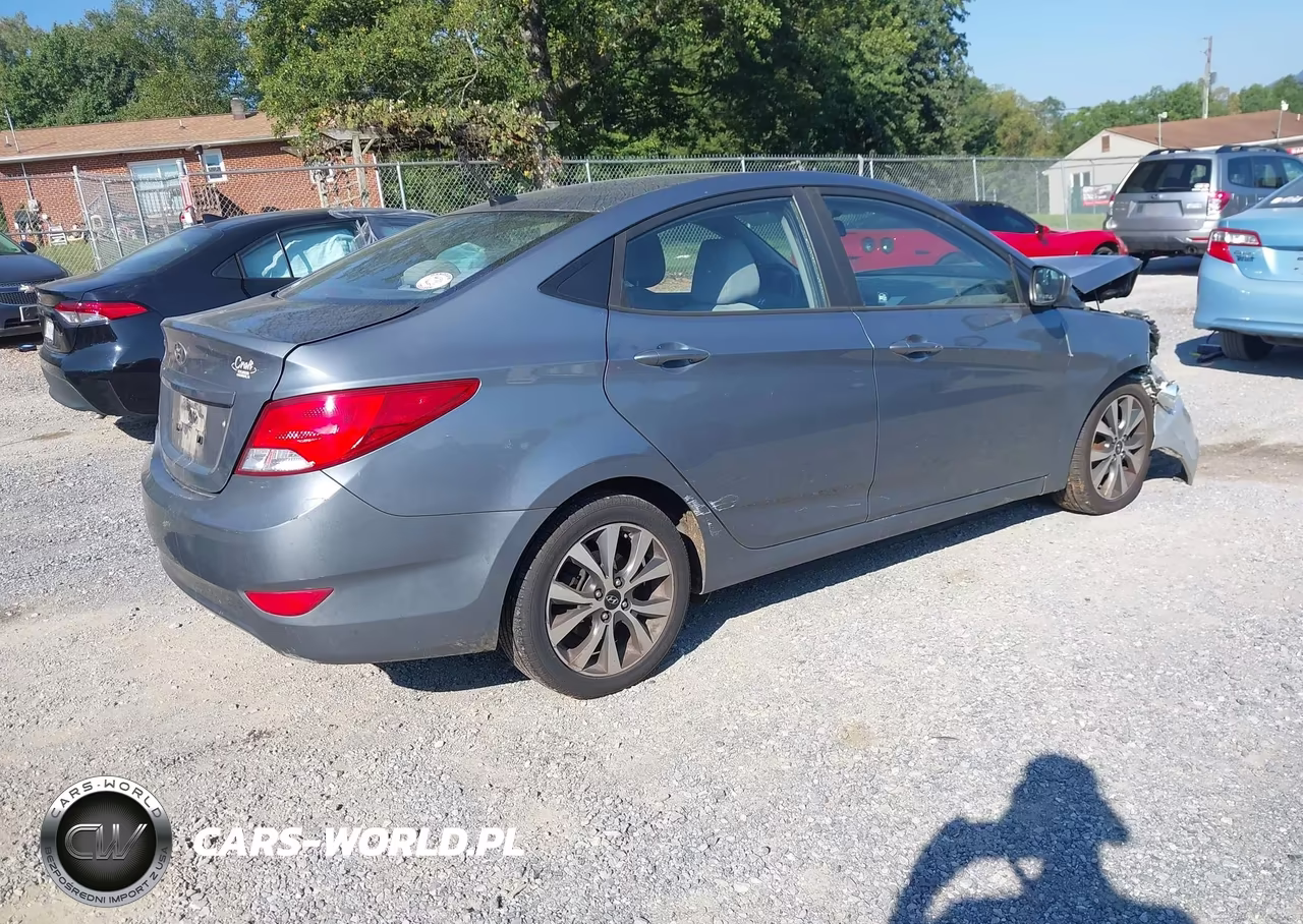 2017 Hyundai Accent Value Edition VIN:KMHCT4AE7HU352031 - 4