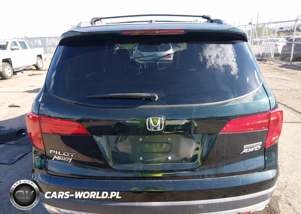 2016 Honda Pilot Touring VIN:5FNYF6H93GB109409 - 17