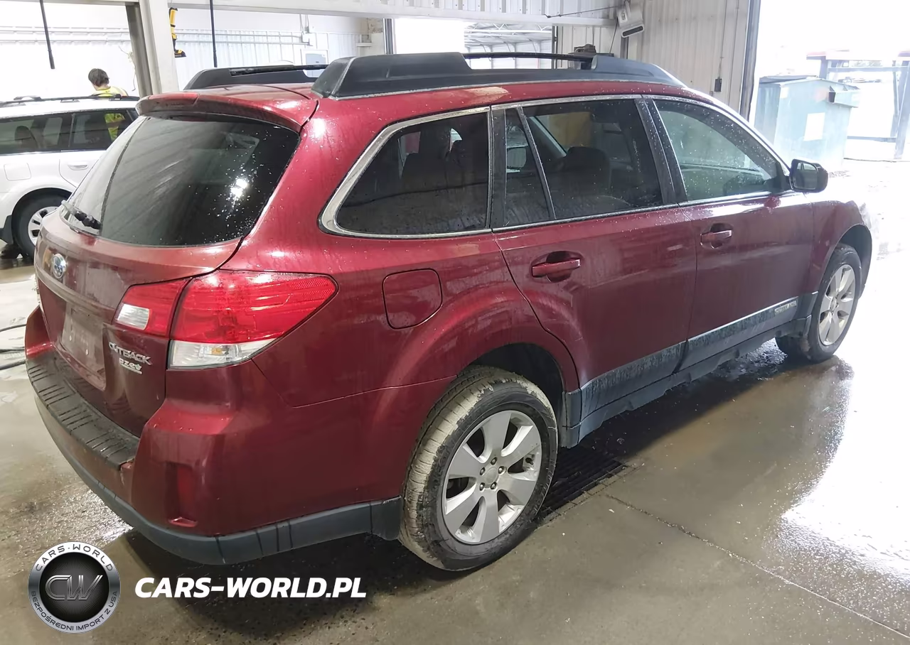 2011 Subaru Outback 2.5I Premium VIN:4S4BRBCC3B3407579 - 4