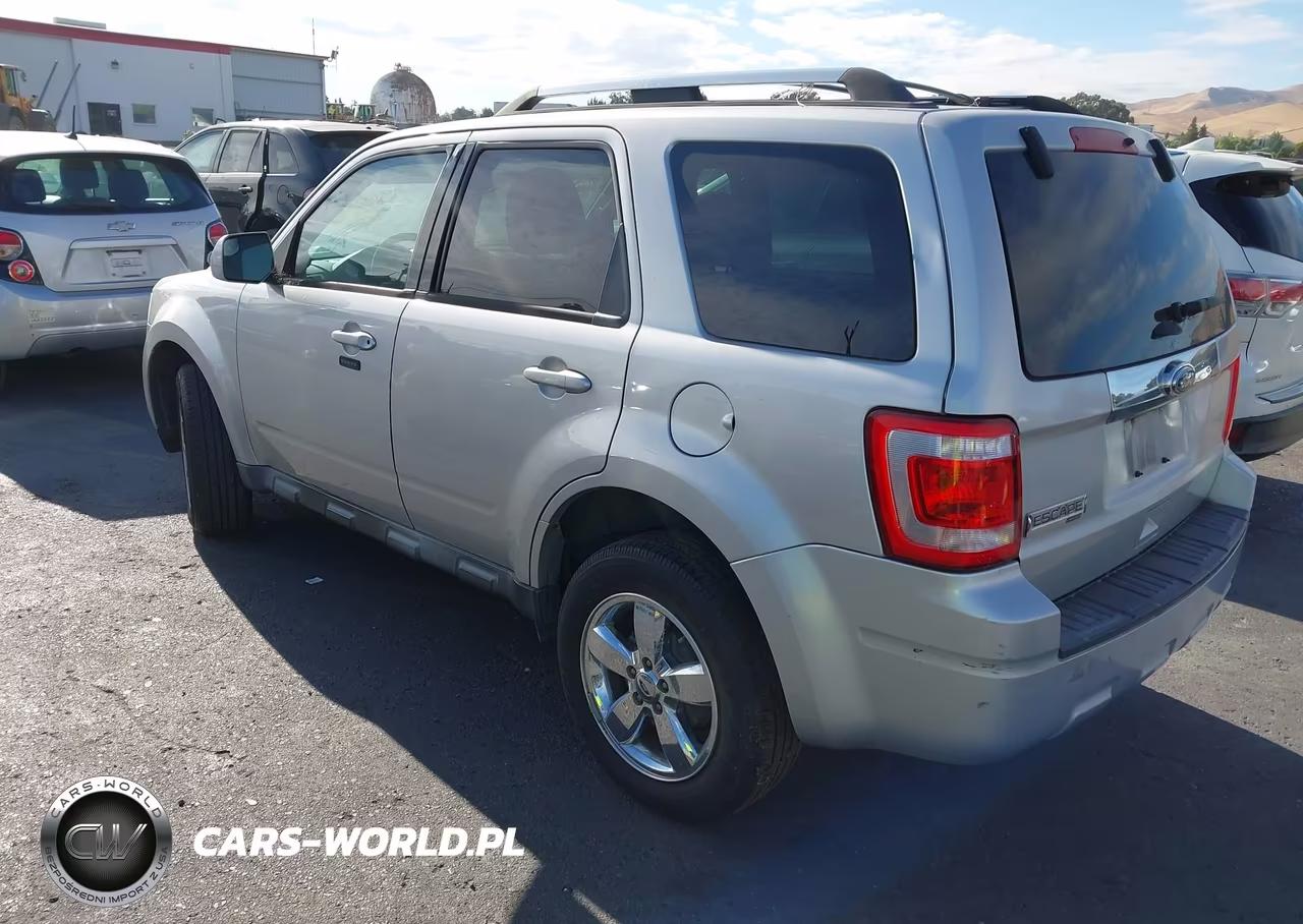 2011 Ford Escape Limited VIN:1FMCU0E72BKB98364 - 3