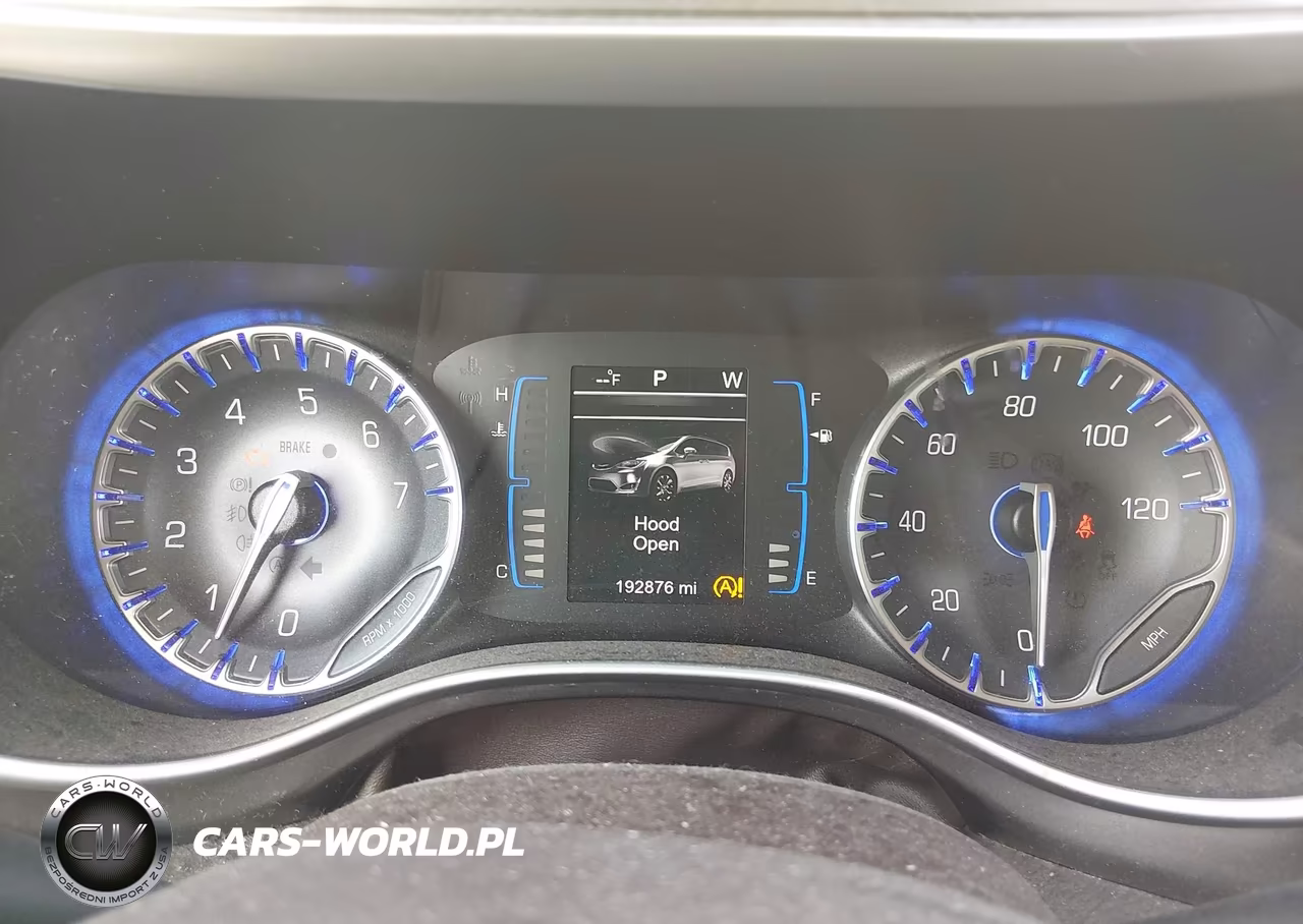 2017 Chrysler Pacifica Touring-L VIN:2C4RC1BG5HR702587 - 7