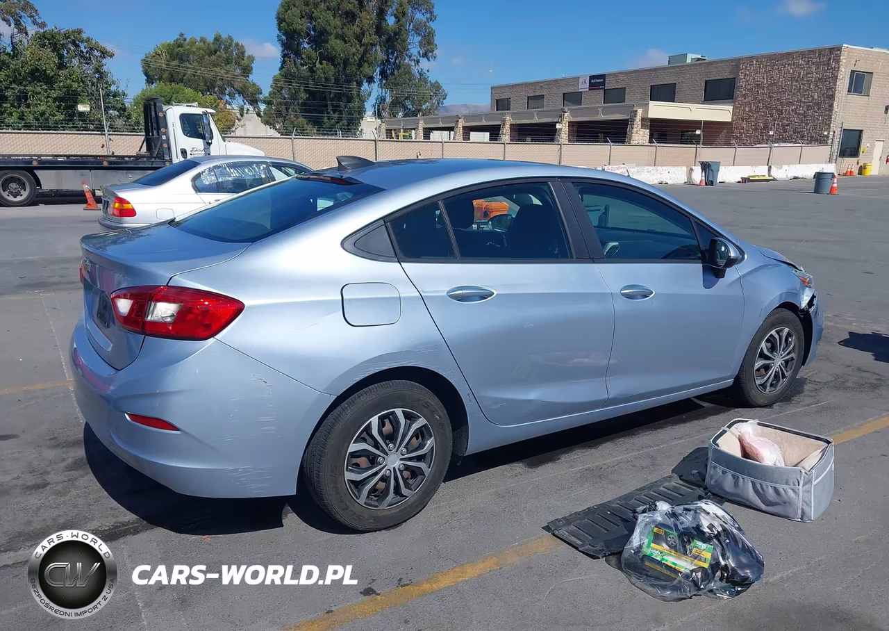 2018 Chevrolet Cruze Ls Auto VIN:1G1BC5SMXJ7141916 - 4