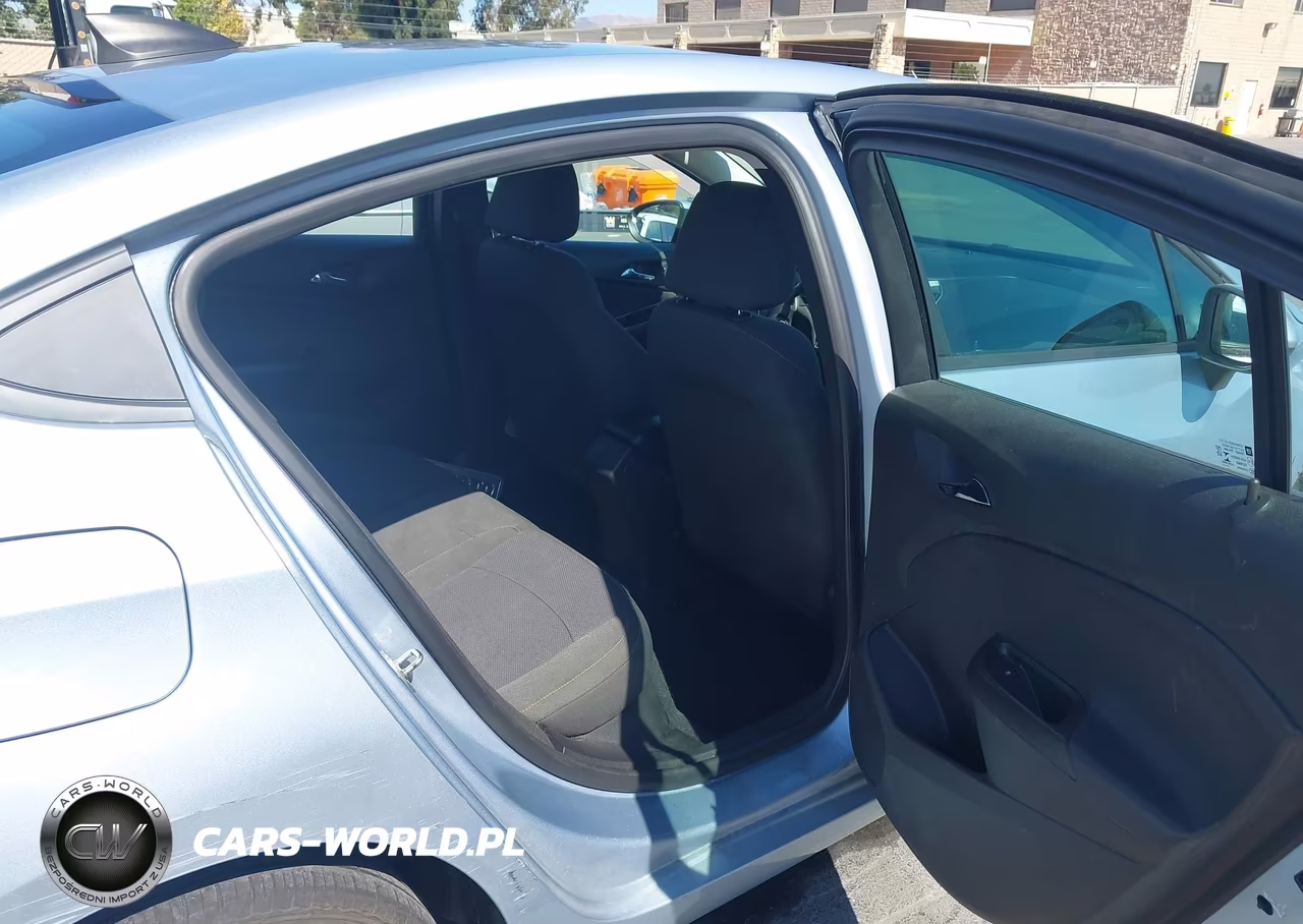 2018 Chevrolet Cruze Ls Auto VIN:1G1BC5SMXJ7141916 - 8