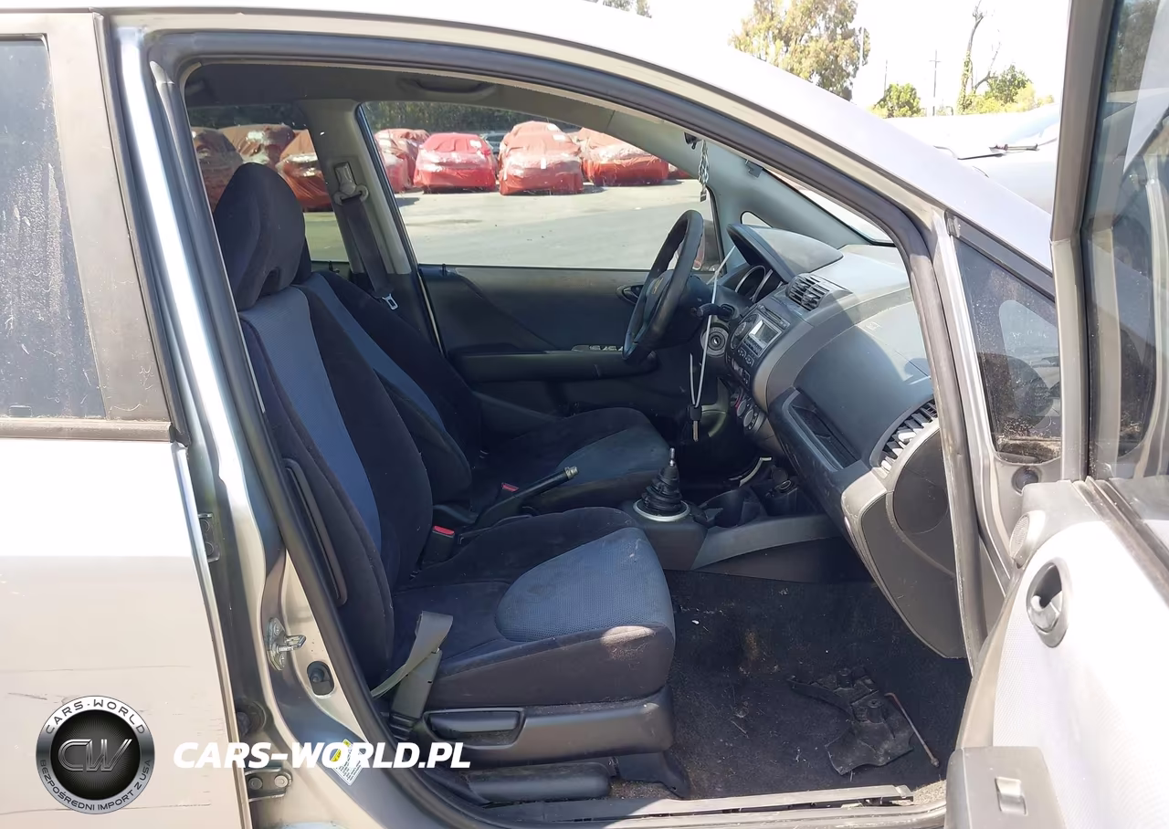 2008 Honda Fit Sport VIN:JHMGD37628S011398 - 5