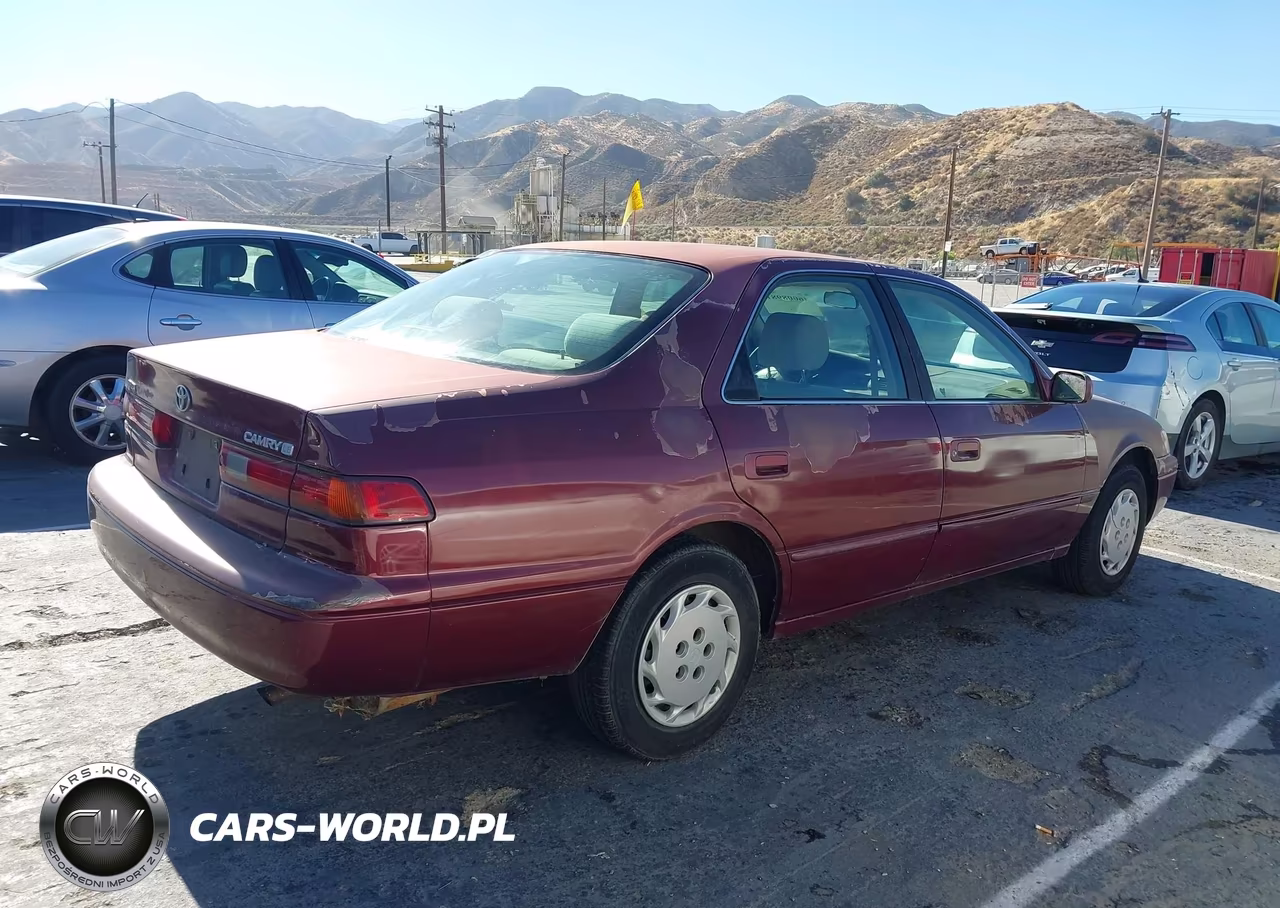 1997 Toyota Camry Le VIN:4T1BG22K9VU010925 - 4
