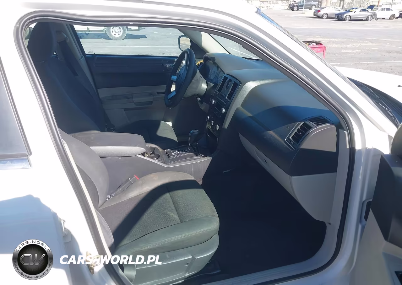 2006 Chrysler 300 VIN:2C3KA43R06H376181 - 5