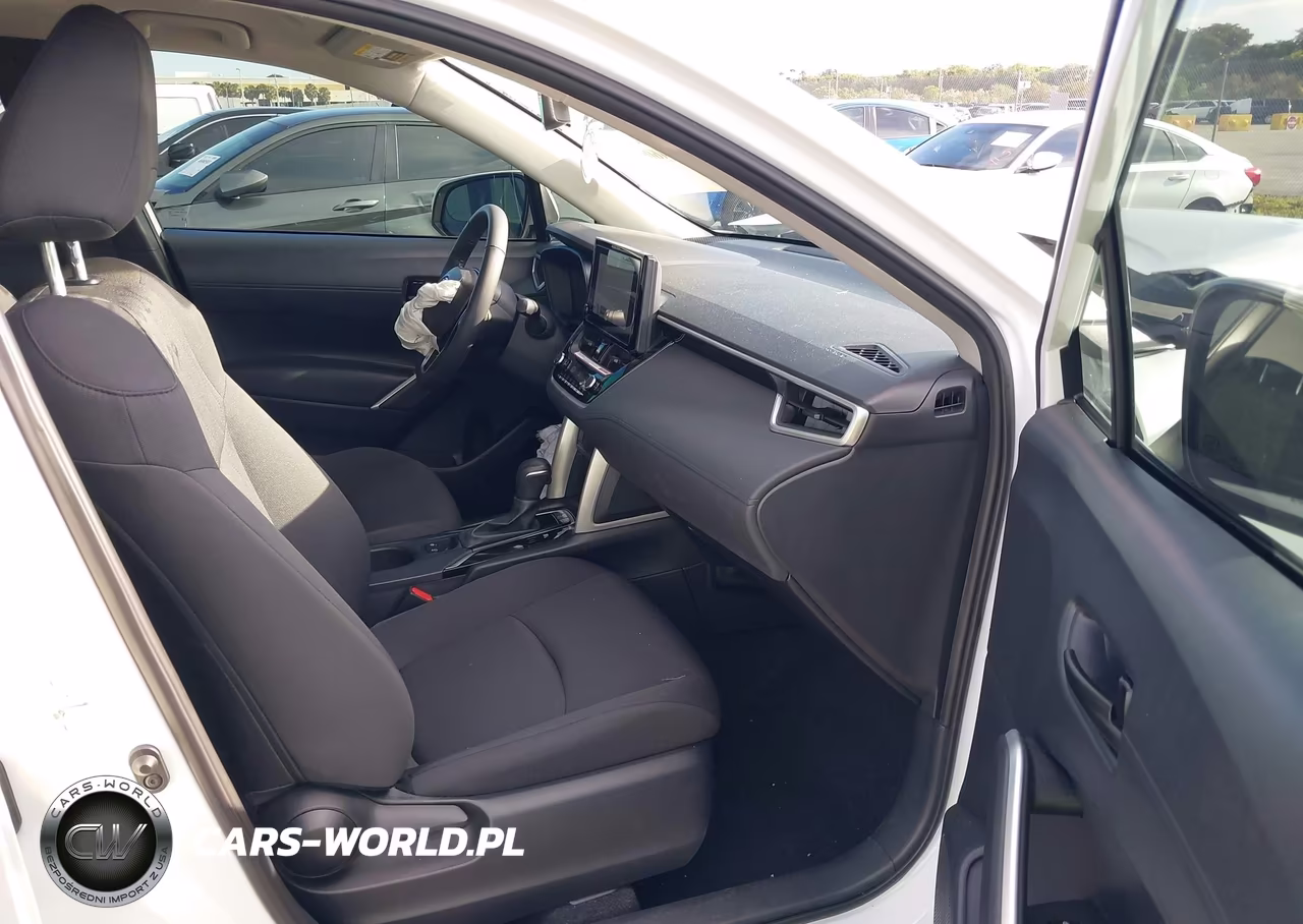 2024 Toyota Corolla Cross Le VIN:7MUCAAAG5RV100817 - 5