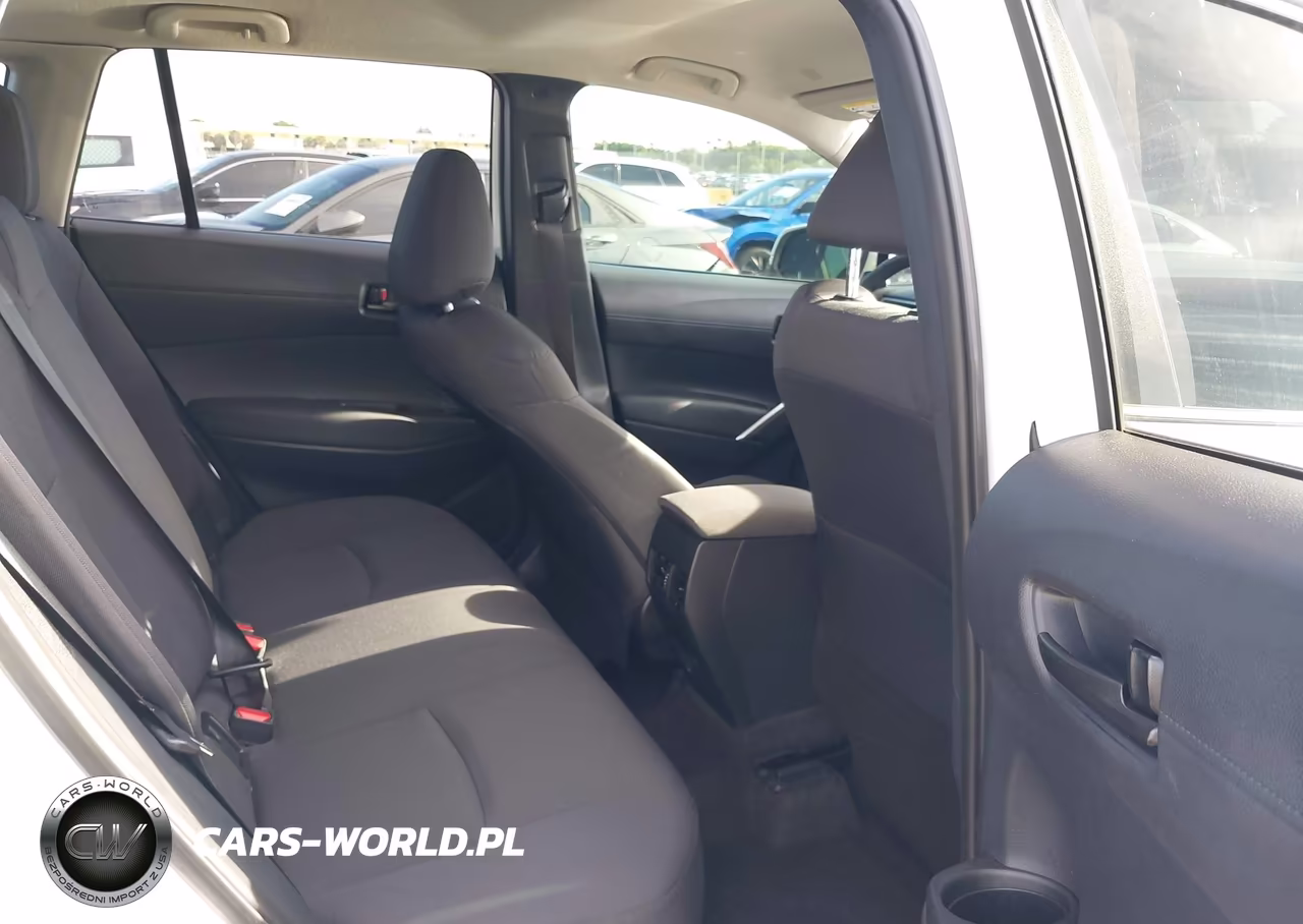 2024 Toyota Corolla Cross Le VIN:7MUCAAAG5RV100817 - 8