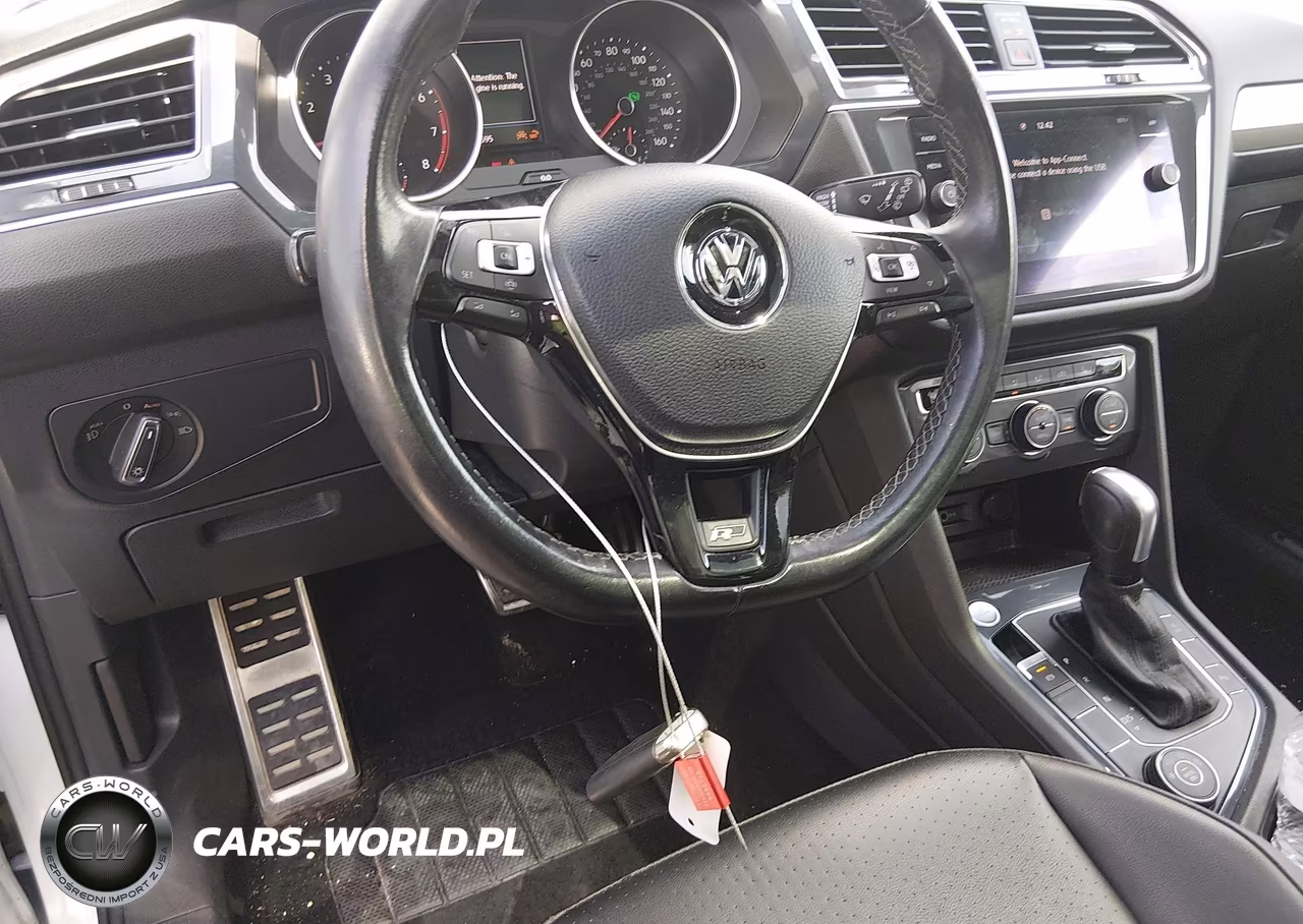 2020 Volkswagen Tiguan 2.0T Se-2.0T Se R-Line Black-2.0T Sel VIN:3VV2B7AX6LM136496 - 11