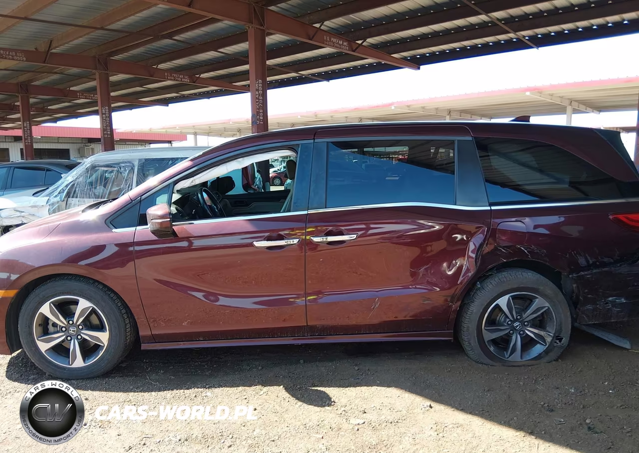 2019 Honda Odyssey Touring VIN:5FNRL6H82KB036613 - 14
