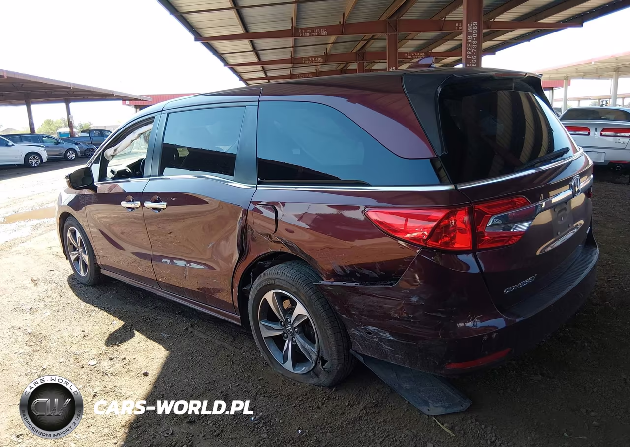 2019 Honda Odyssey Touring VIN:5FNRL6H82KB036613 - 6