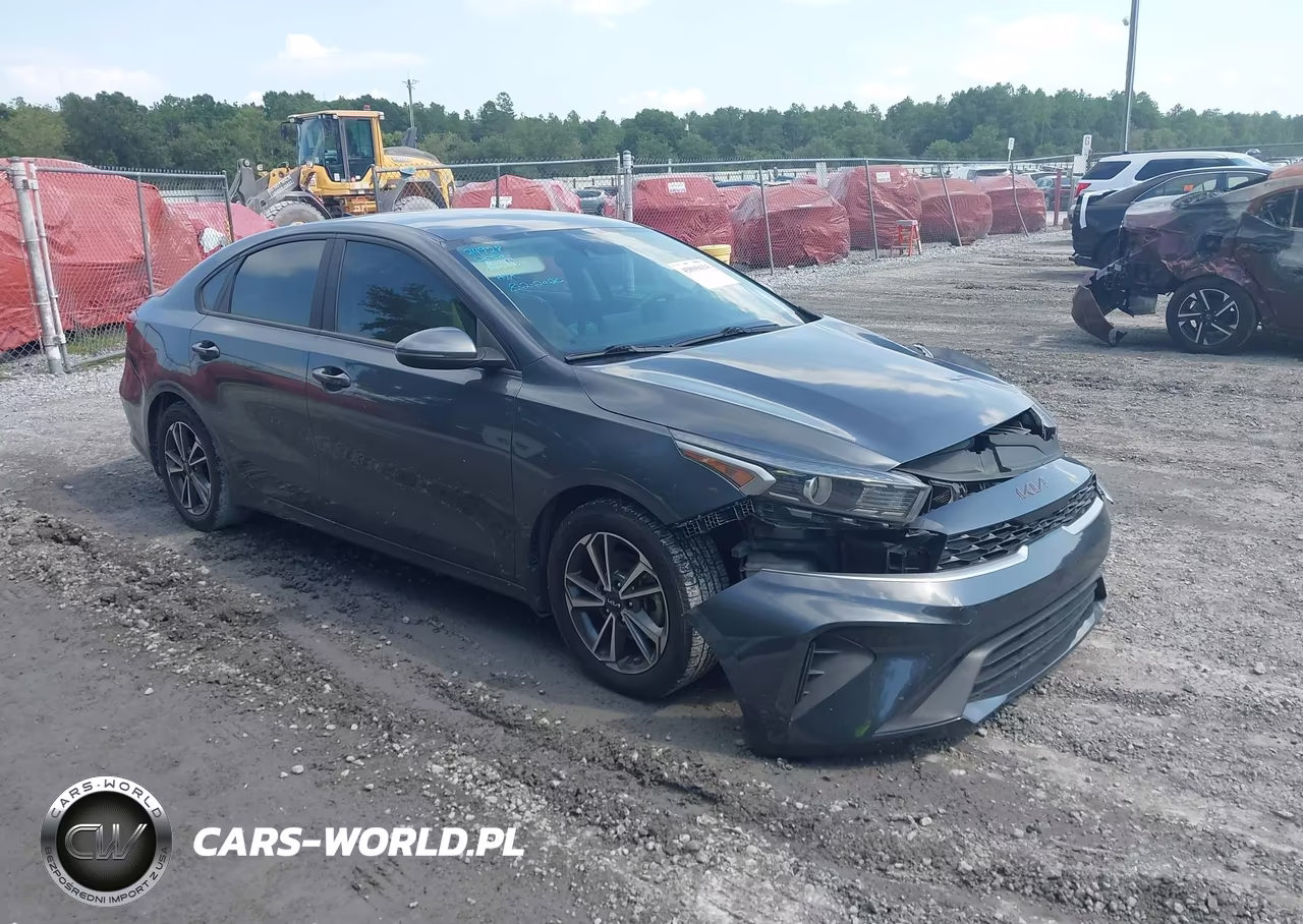 2023 Kia Forte Lxs – zdjęcie 1 z 11