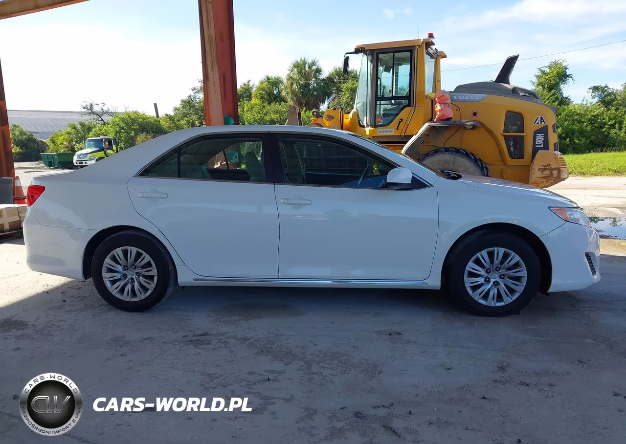 2013 Toyota Camry Le VIN:4T1BF1FKXDU237644 - 13