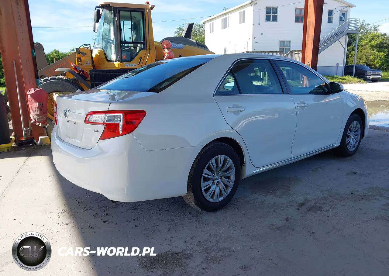 2013 Toyota Camry Le VIN:4T1BF1FKXDU237644 - 4