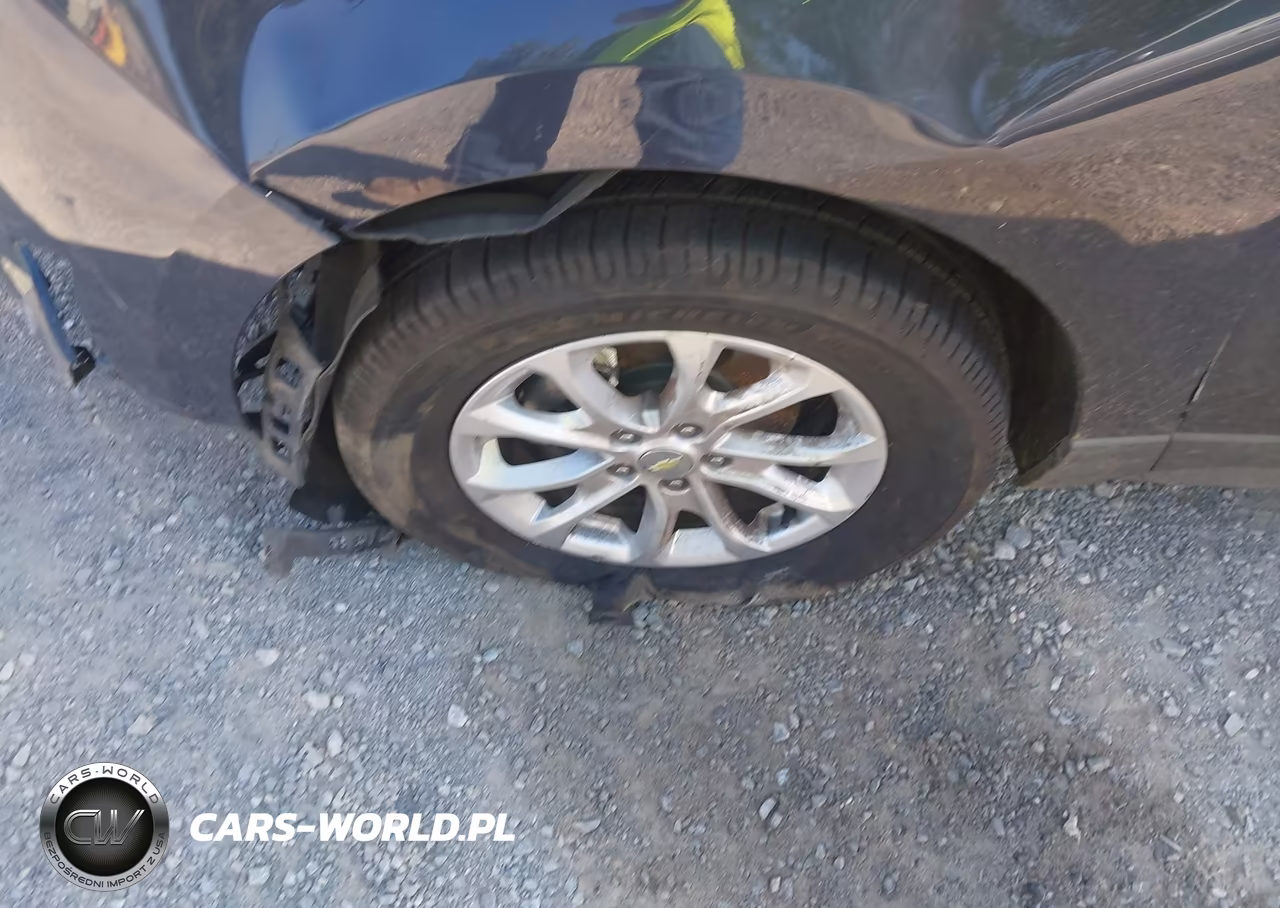 2018 Chevrolet Equinox Ls VIN:3GNAXHEV2JS639260 - 11