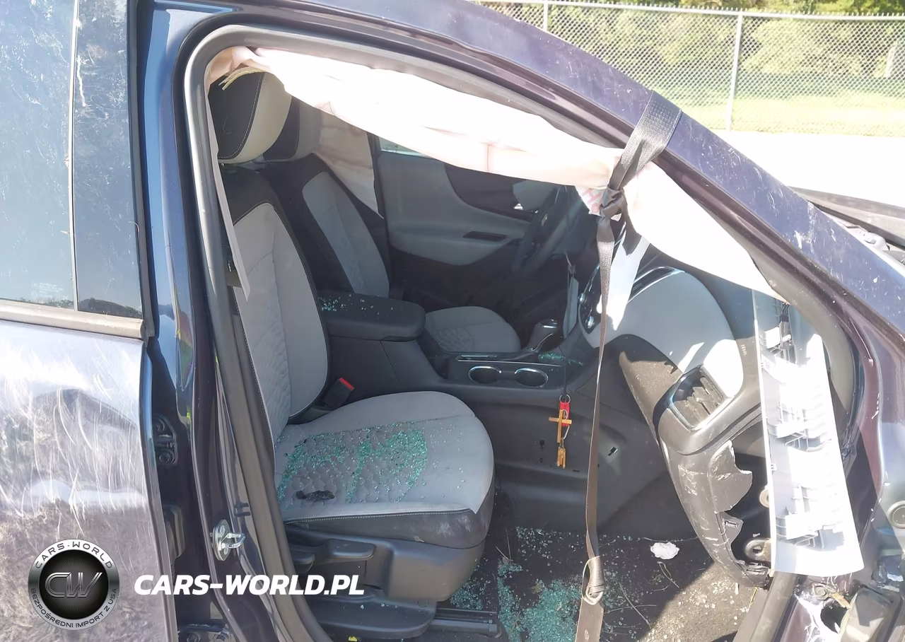 2018 Chevrolet Equinox Ls VIN:3GNAXHEV2JS639260 - 5