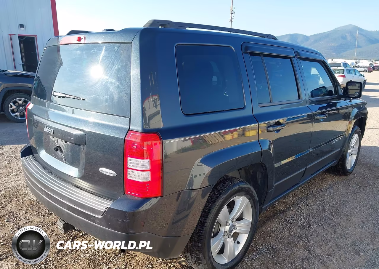 2014 Jeep Patriot Latitude VIN:1C4NJPFB5ED764656 - 4