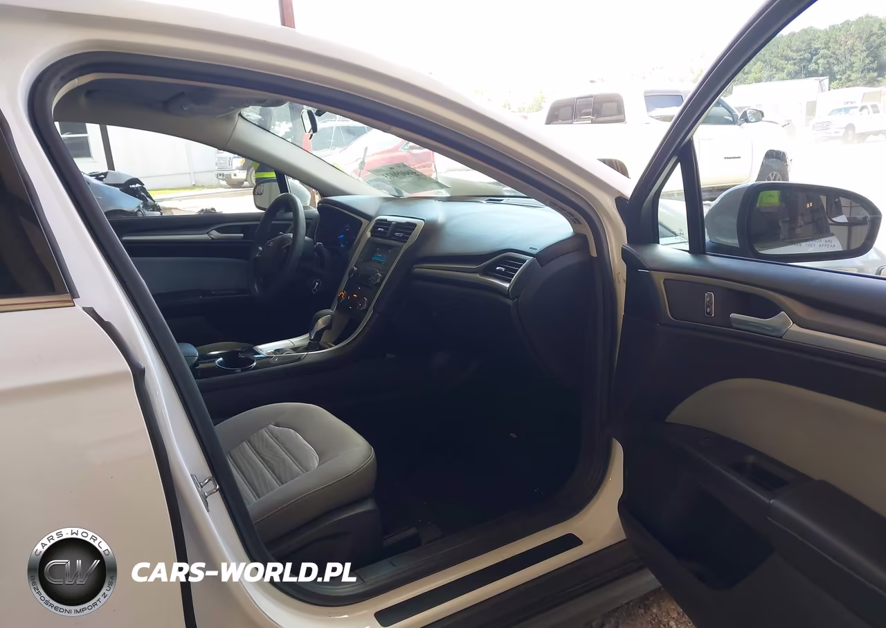 2016 Ford Fusion S VIN:3FA6P0G76GR318570 - 5