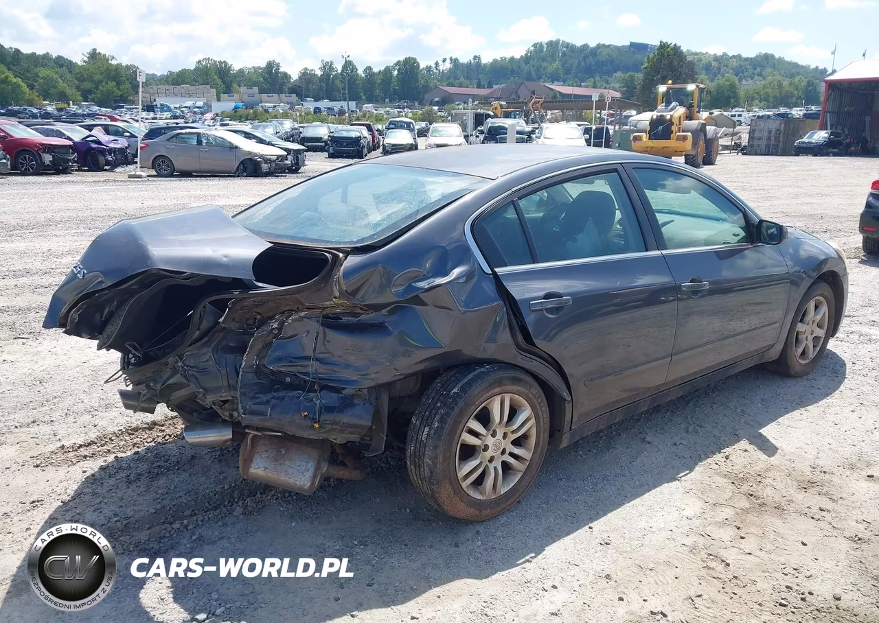 2010 Nissan Altima 2.5 S VIN:1N4AL2AP9AN480665 - 4