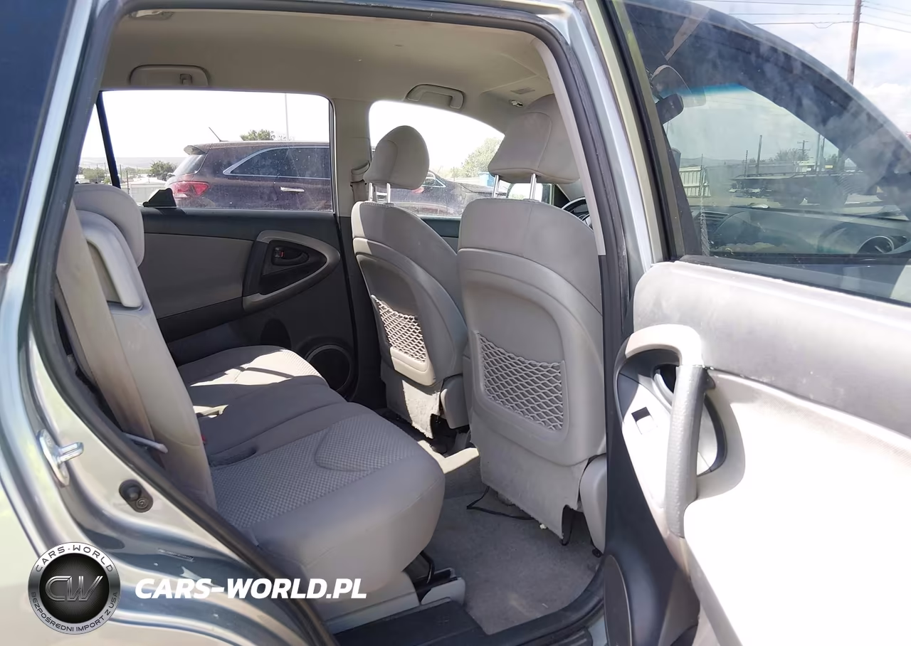 2007 Toyota Rav4 Limited VIN:JTMBD31V876052234 - 8