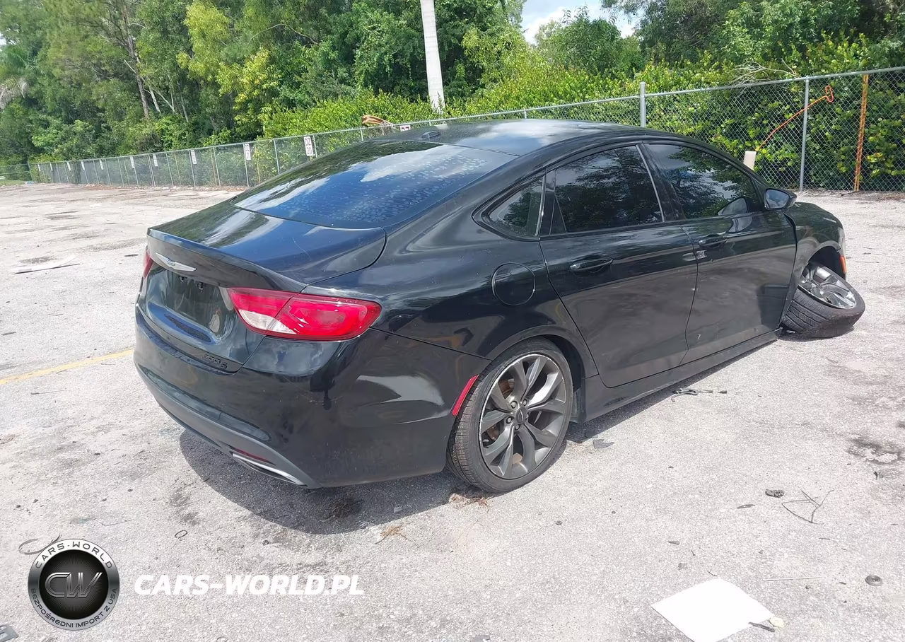 2016 Chrysler 200 S VIN:1C3CCCBG6GN107782 - 4