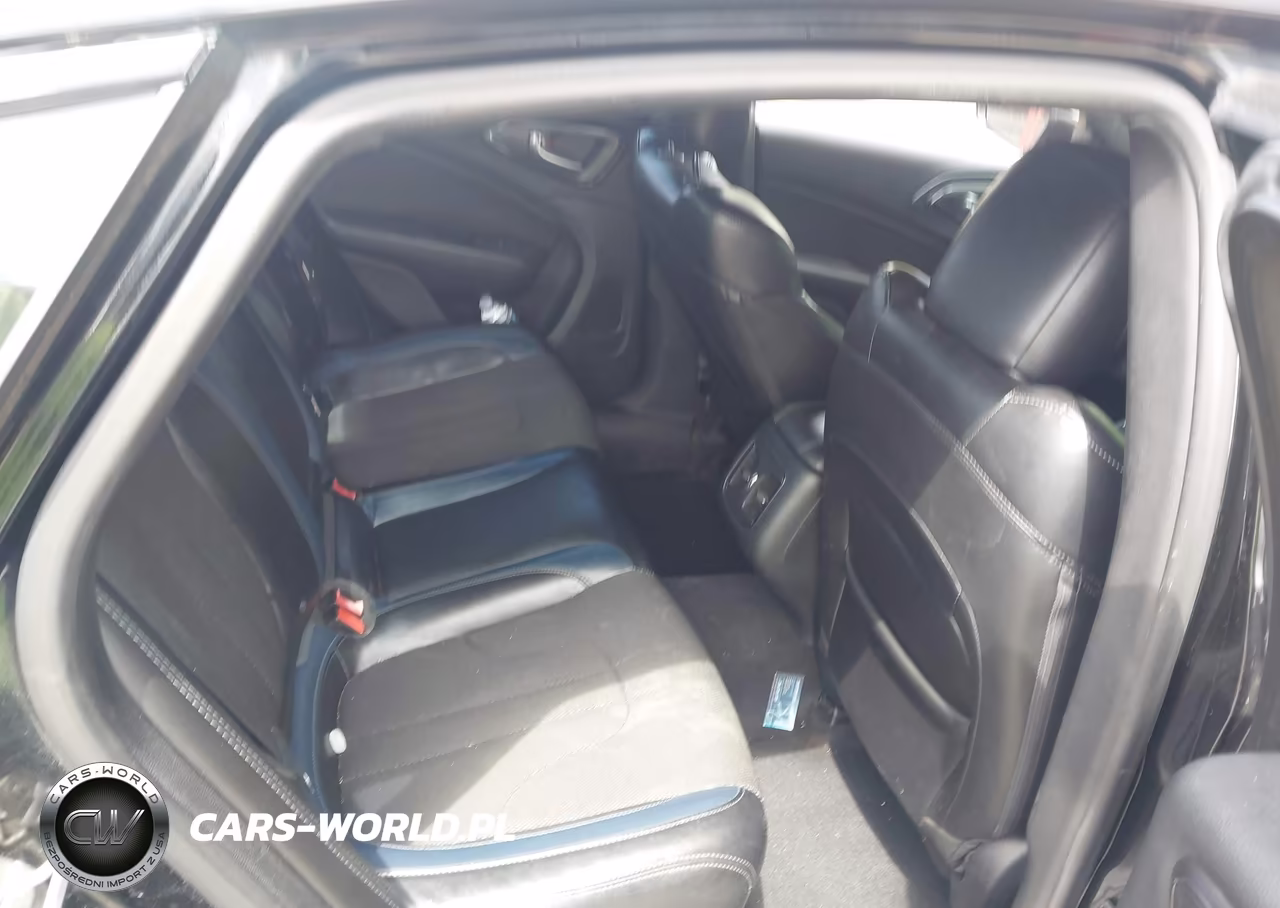 2016 Chrysler 200 S VIN:1C3CCCBG6GN107782 - 8