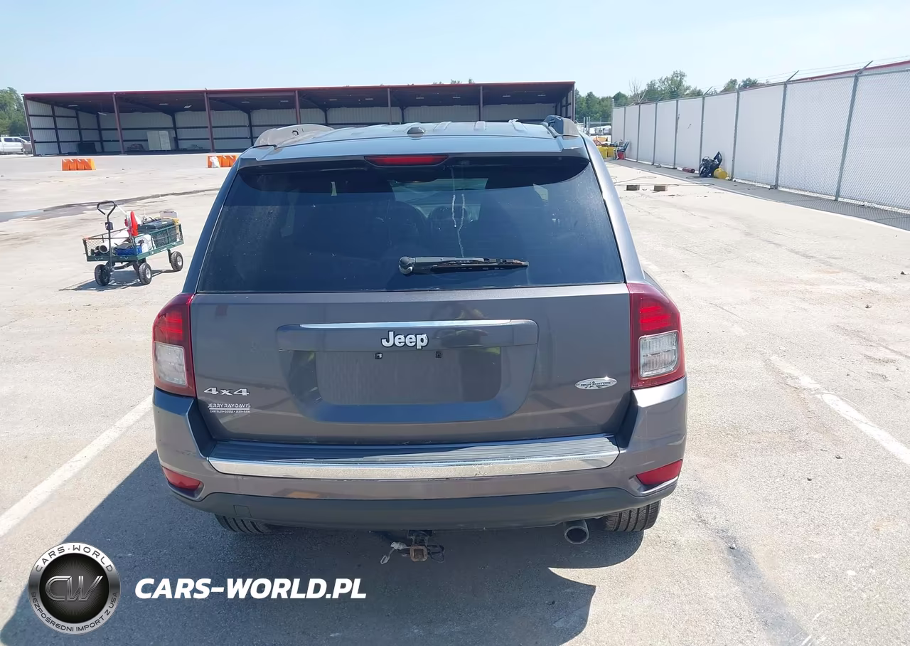 2017 Jeep Compass High Altitude 4X4 VIN:1C4NJDEB9HD129797 - 16