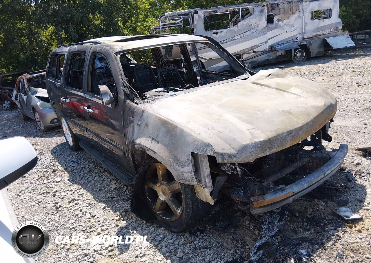 2007 Chevrolet Suburban 1500 Ltz VIN:1GNFK16367J173643 - 1