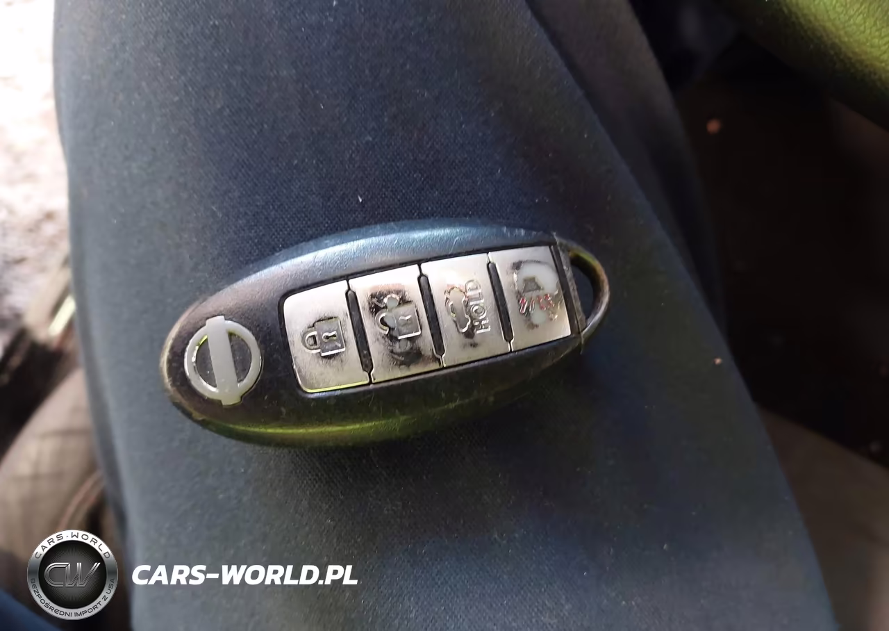 2017 Nissan Sentra Nismo VIN:3N1CB7AP6HY369607 - 11