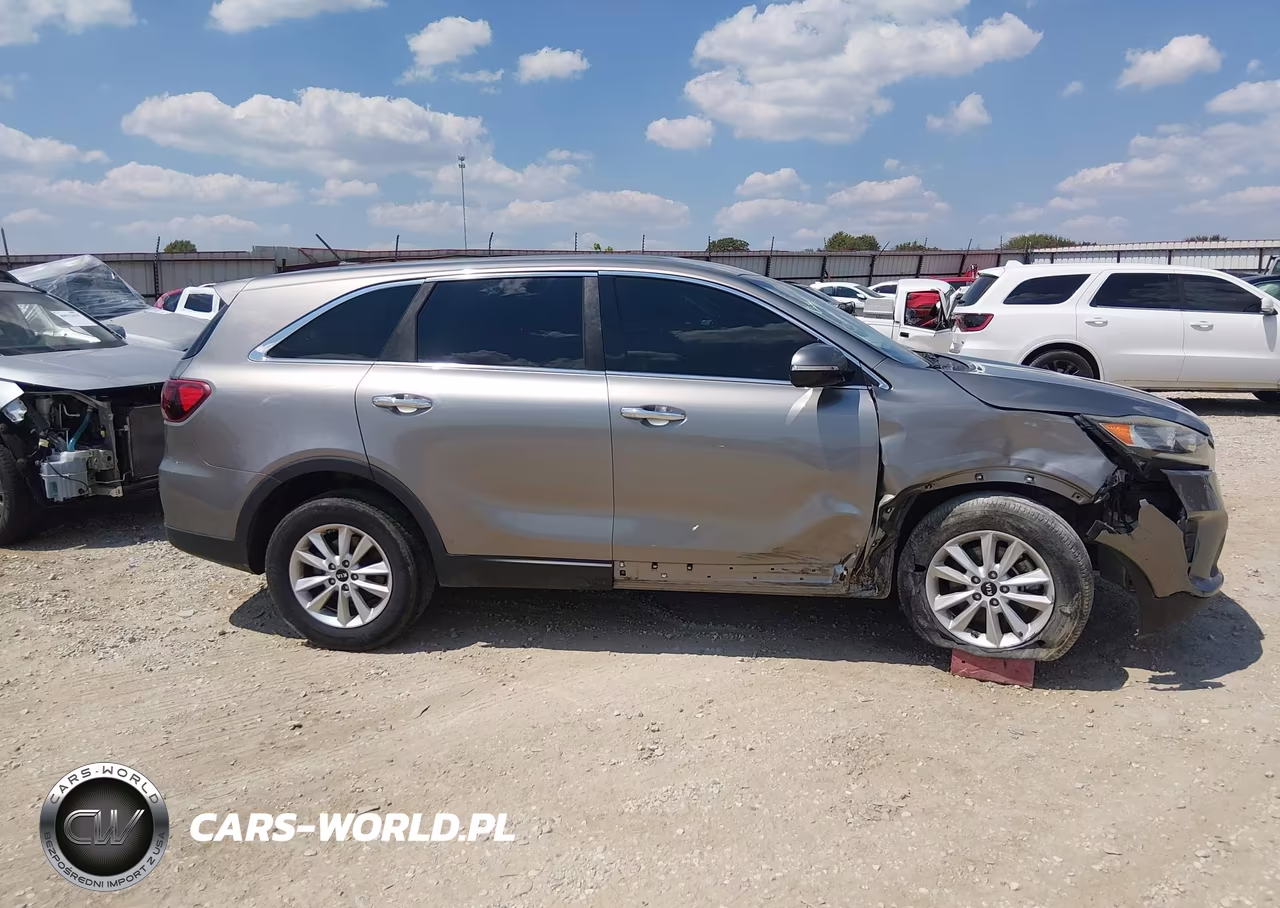 2019 Kia Sorento 2.4L L VIN:5XYPG4A36KG544557 - 13