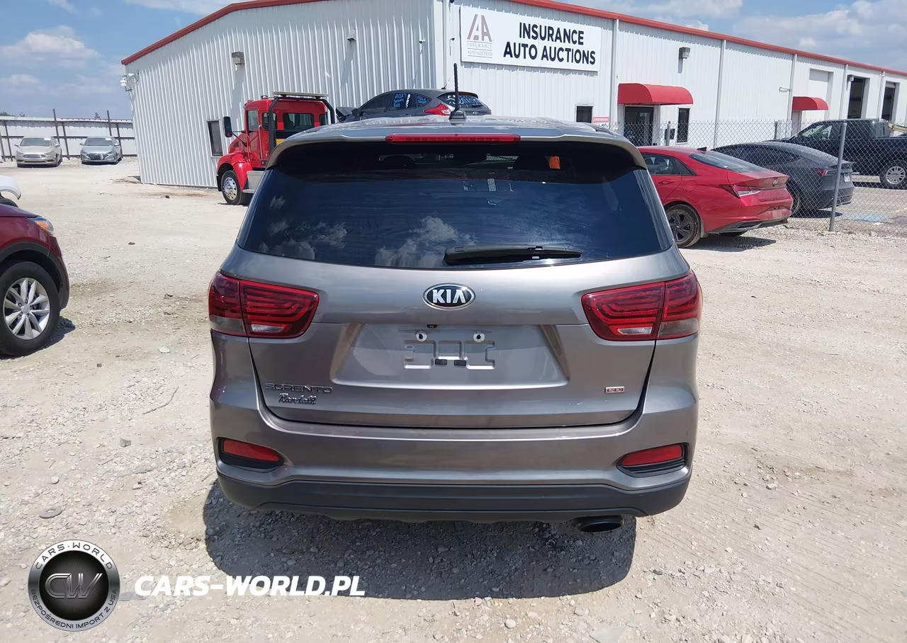 2019 Kia Sorento 2.4L L VIN:5XYPG4A36KG544557 - 16