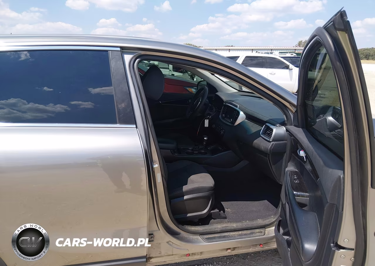 2019 Kia Sorento 2.4L L VIN:5XYPG4A36KG544557 - 5