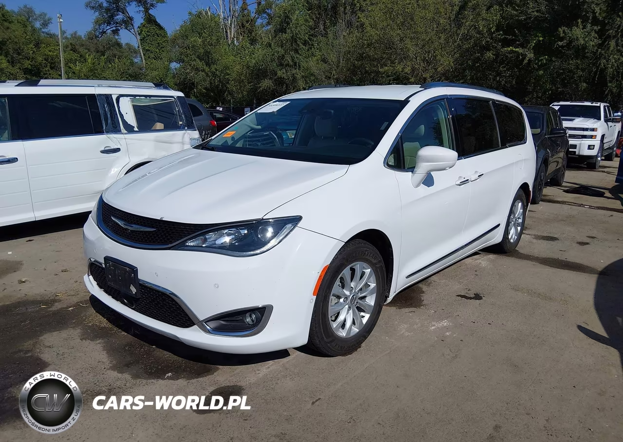 2018 Chrysler Pacifica Touring L VIN:2C4RC1BG7JR120948 - 2