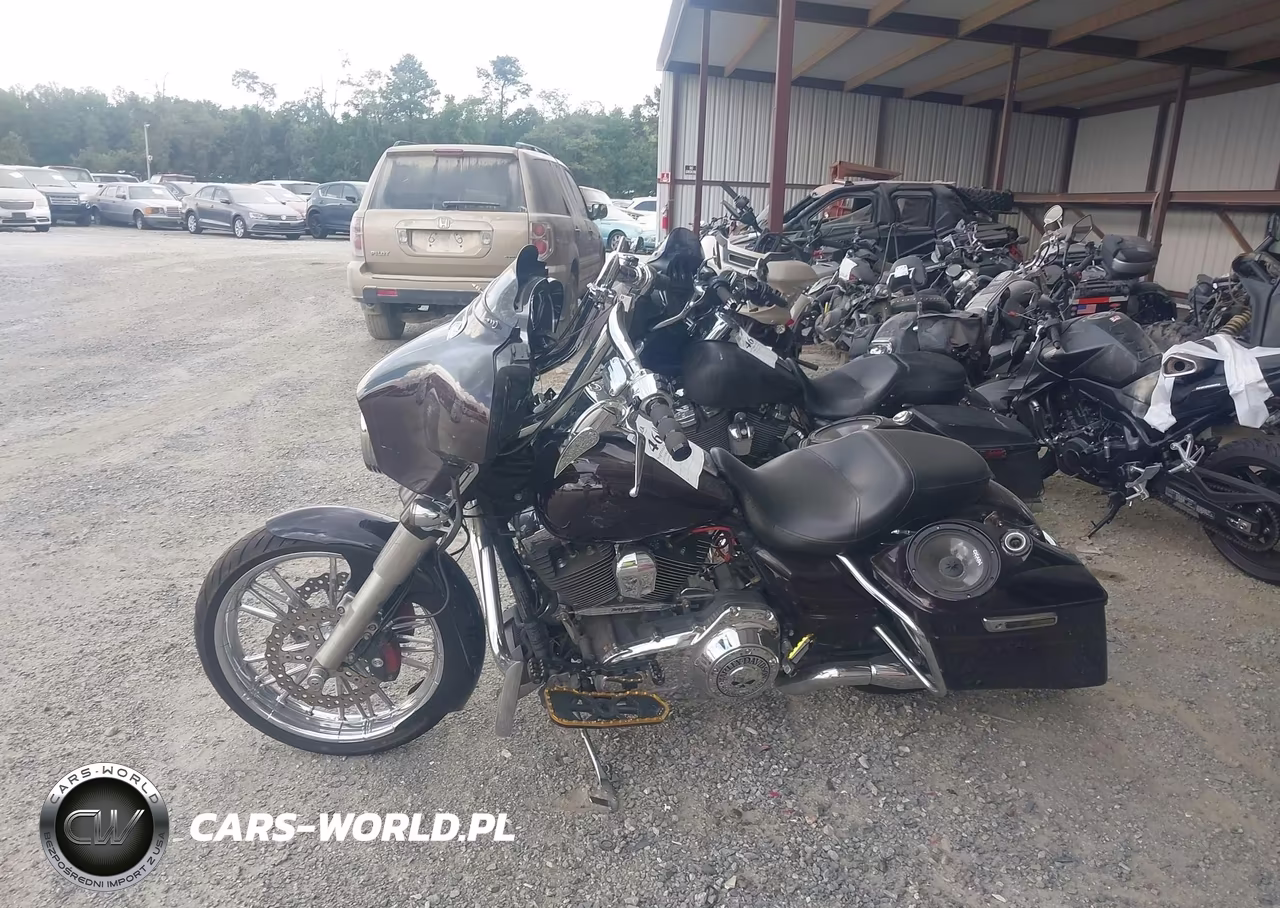 2014 Harley-Davidson Flhxs Street Glide Special VIN:1HD1KRM18EB617727 - 13