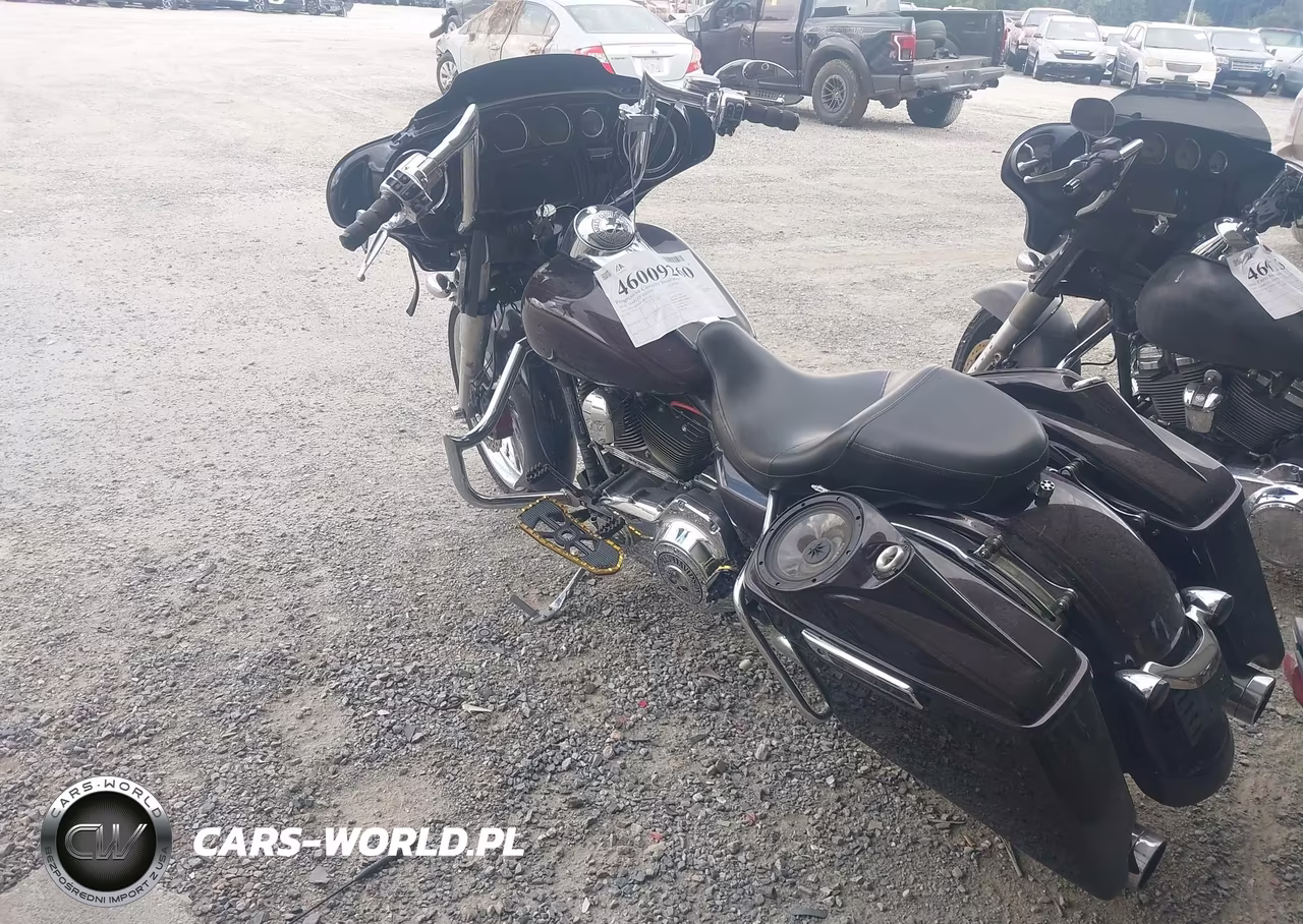 2014 Harley-Davidson Flhxs Street Glide Special VIN:1HD1KRM18EB617727 - 3
